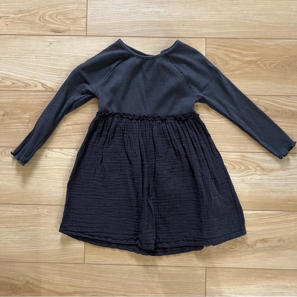 3/$20 Old Navy gray dress, 5T